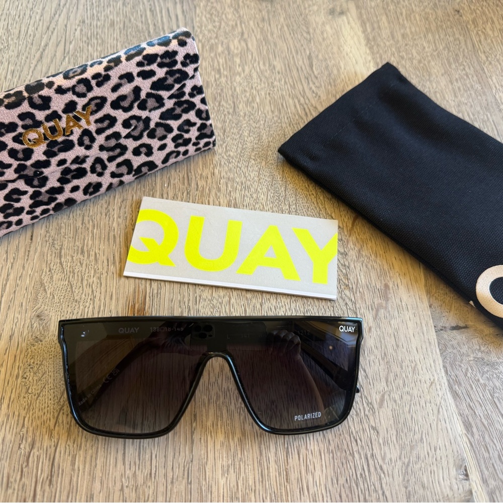 Quay Australia Black Sunglasses Classic Design